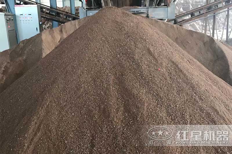紅磚粉碎后得到再生砂石骨料 紅磚粉碎后得到再生砂石骨料