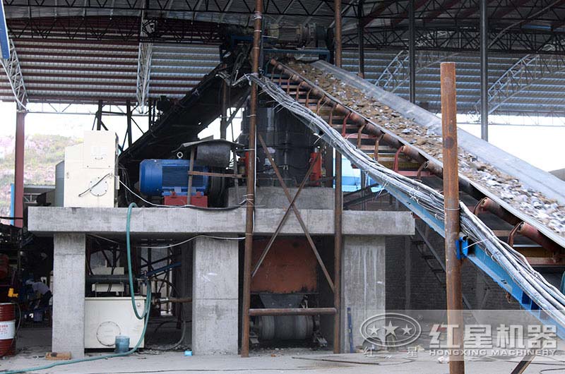 1750液壓圓錐機處理花崗巖現場 1750液壓圓錐機處理花崗巖現場